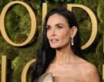 Demi Moore Shocks Fans With Dating Confession Demi Moore Red Carpet