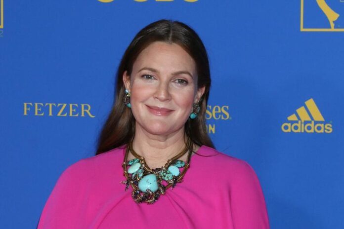 Drew Barrymore Breaks Down During Broadcast (dreamstime_s_250197494)